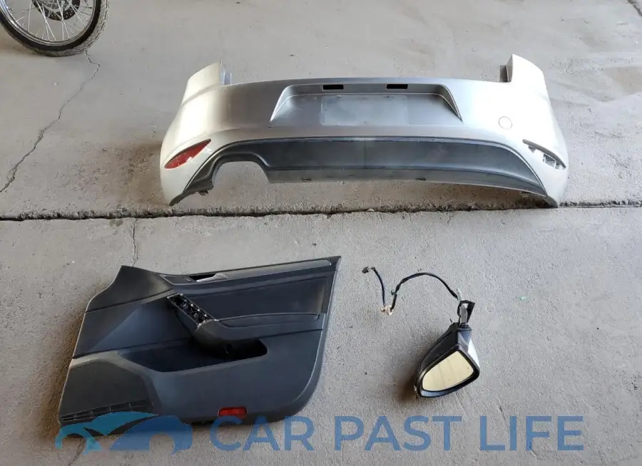3VW2A7AU1FM015383# 12