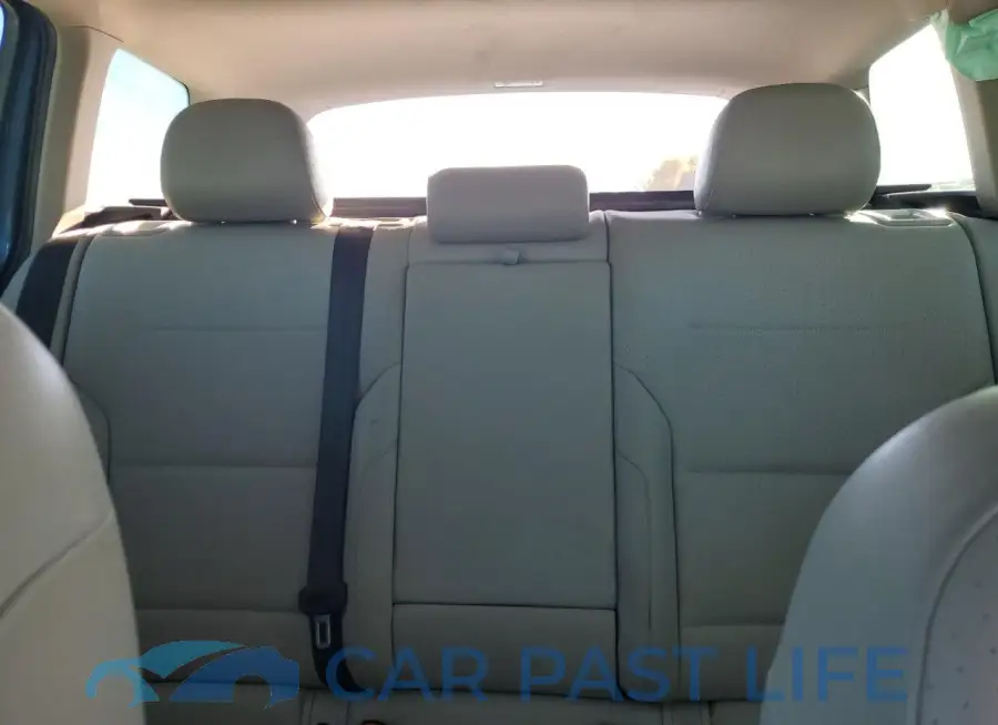 3VWCA7AU8FM512371# 10