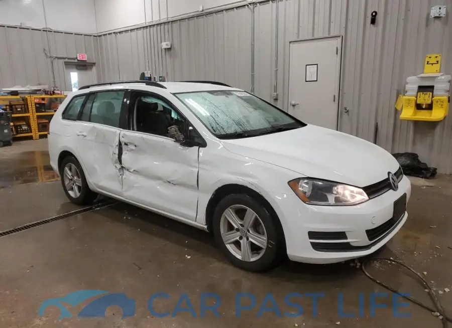 3VWCA7AU5FM517737# 4