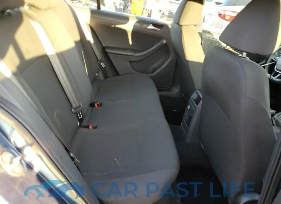 3VW2K7AJ7FM418982# 10