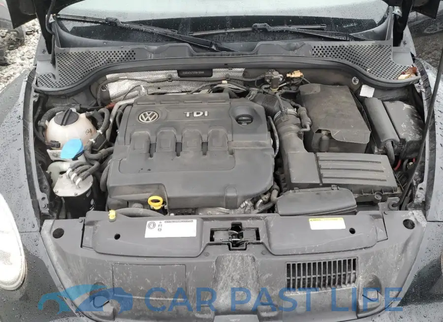 3VW5A7AT5FM812966# 11