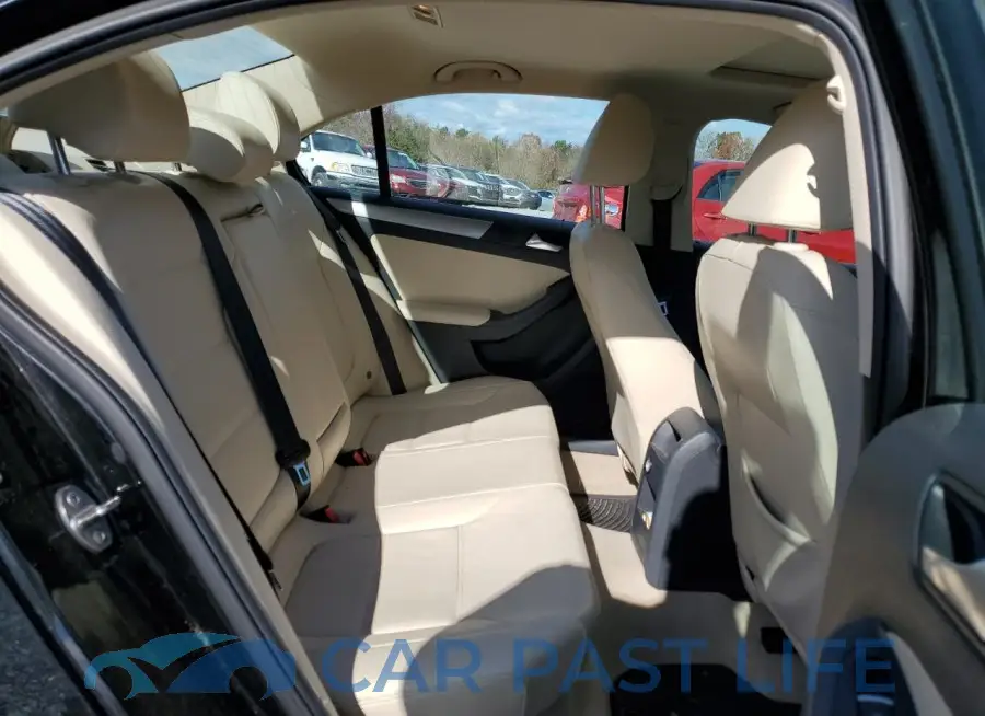 3VWD17AJ8FM311306# 10