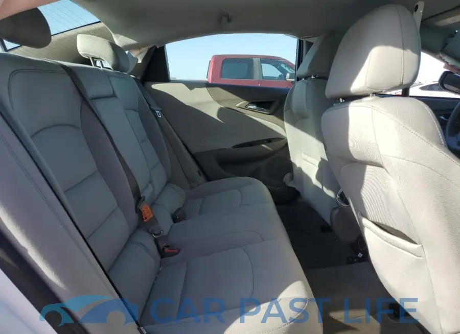 1G1ZD5ST3NF115088# 10