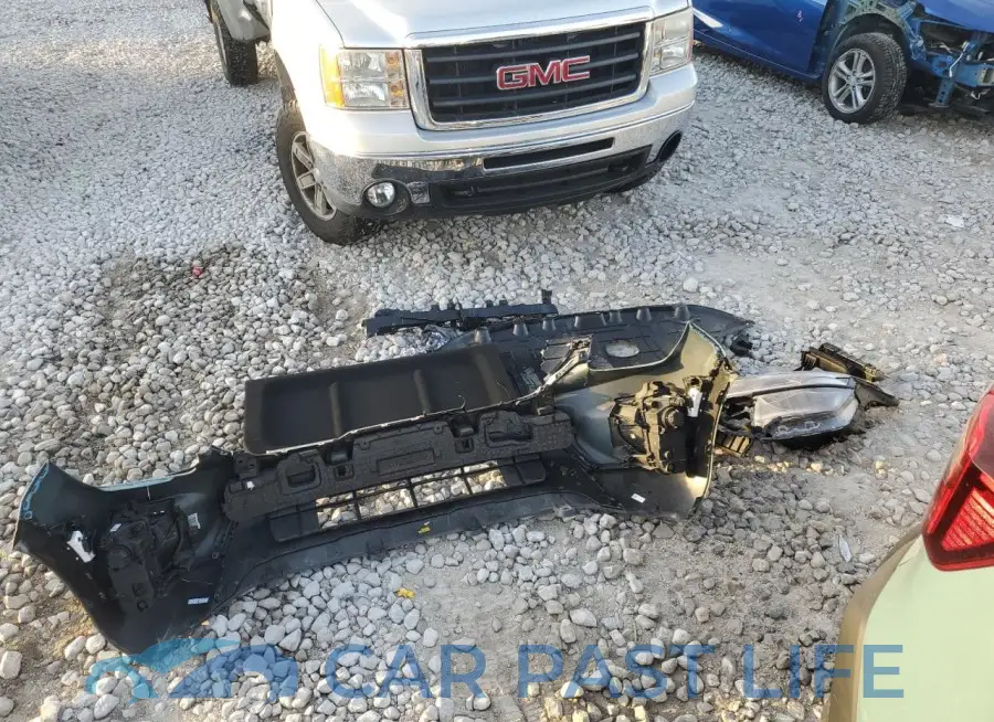 KNDETCA79R7605472# 13