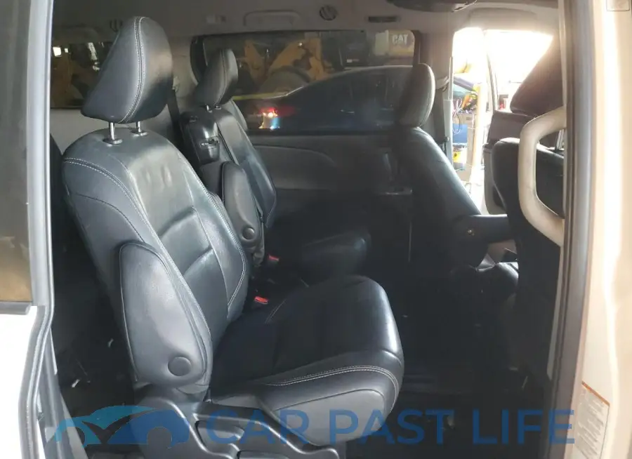 5TDXK3DC2FS556041# 11