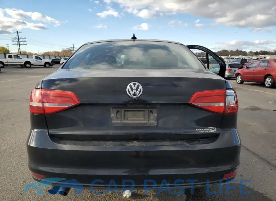 3VWLA7AJ8FM205983# 6