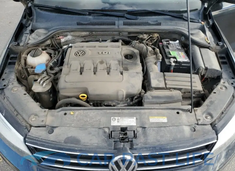 3VWLA7AJ8FM205983# 11
