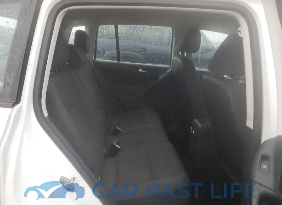 WVGAV7AX4FW610463# 11