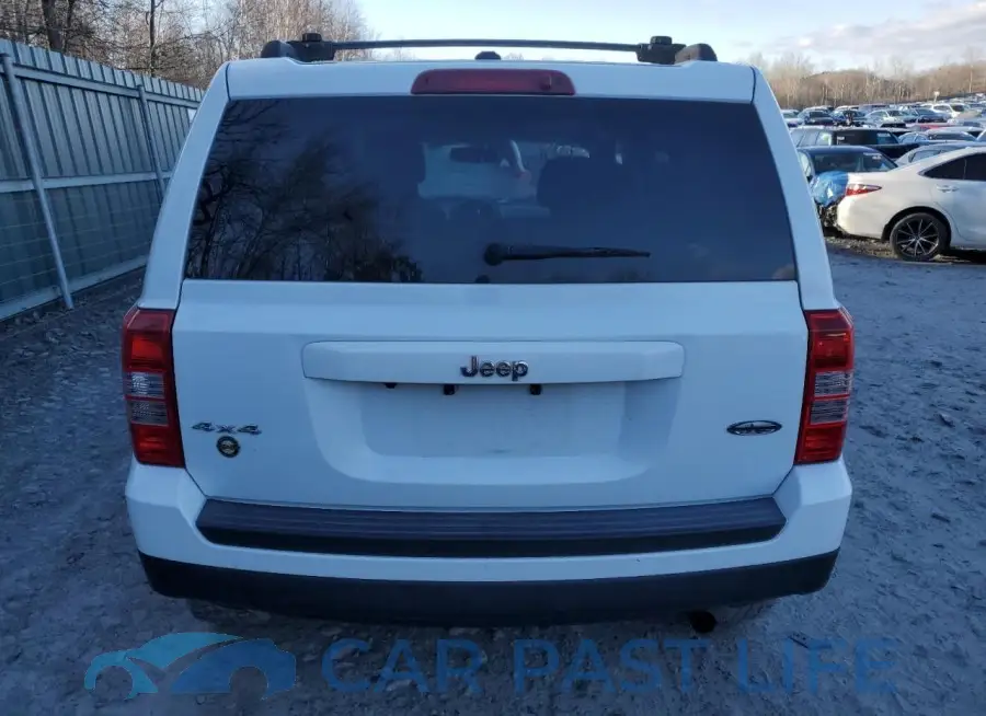 1C4NJRFB1FD117636# 6