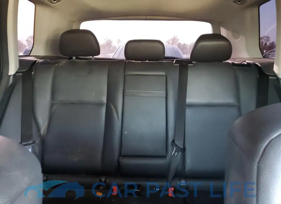 WDCGG5HB3FG357700# 10