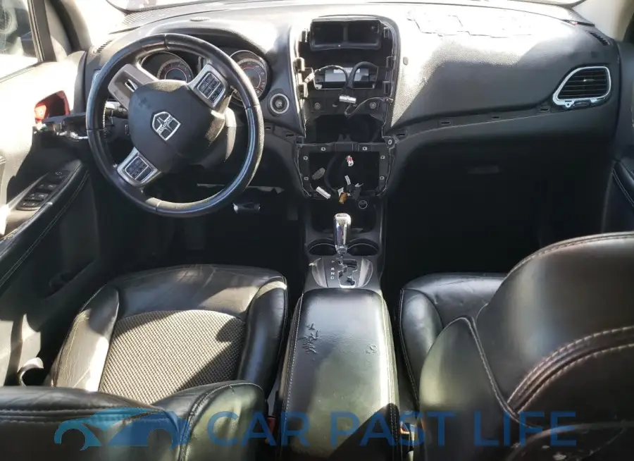3C4PDCGB9FT572658# 8
