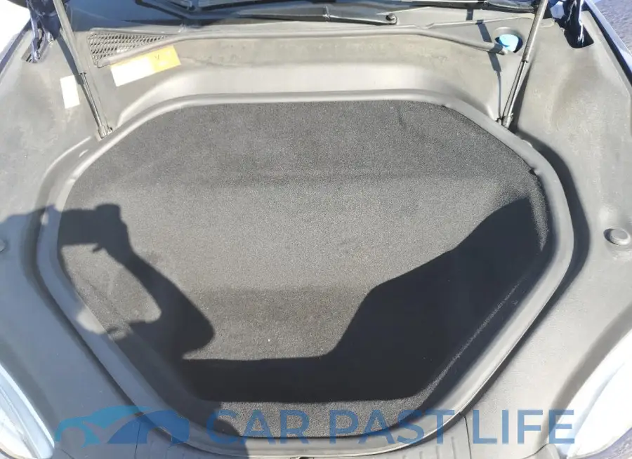5YJSA1H26FF084031# 11