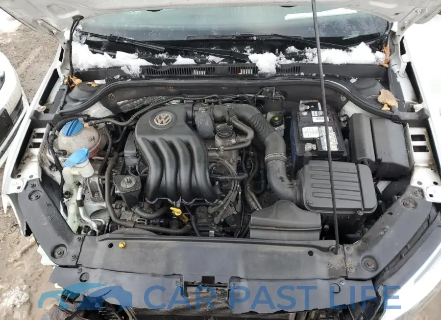 3VW2K7AJ8FM347565# 11