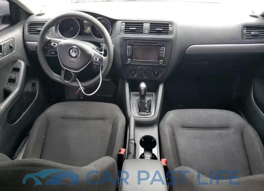 3VW2K7AJ8FM347565# 8
