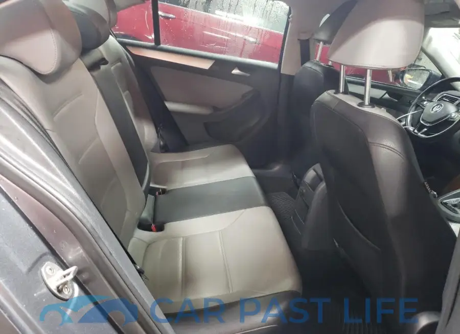 3VW637AJ1GM368693# 10