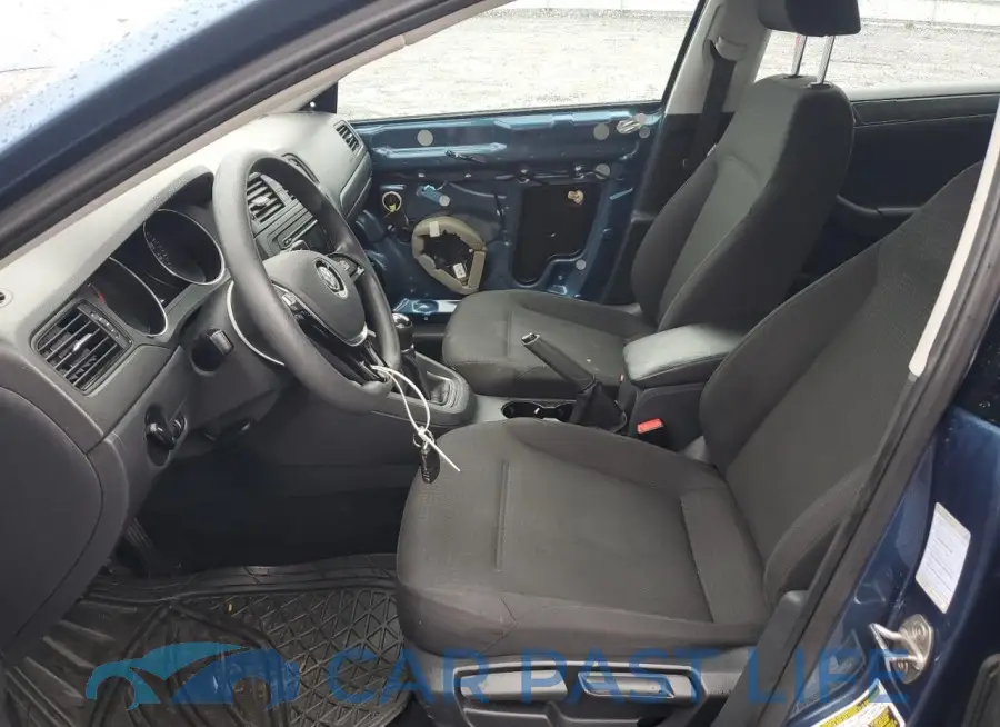 3VW1K7AJ2FM278819# 7