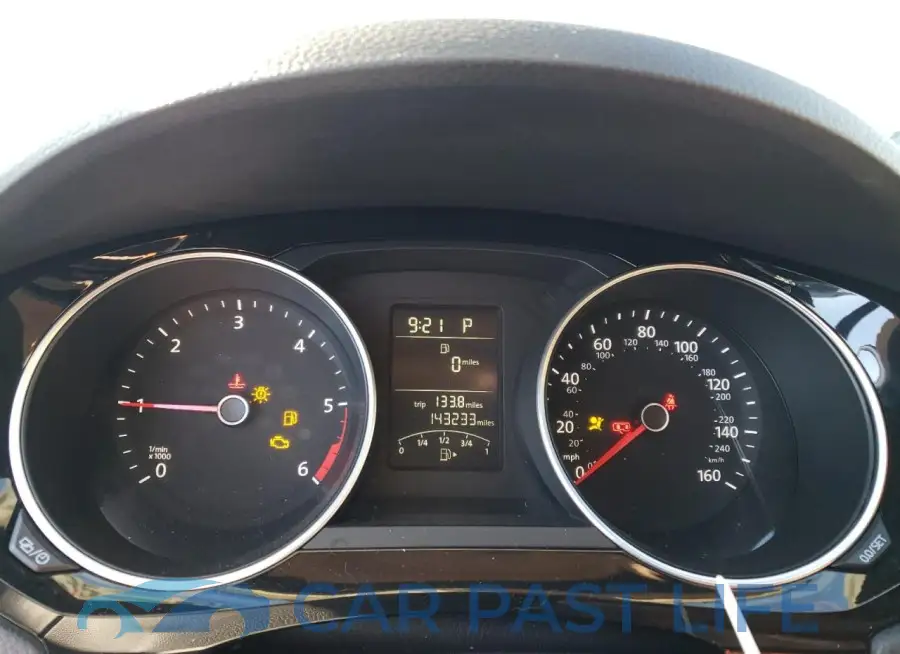 3VWLA7AJ2FM320983# 9