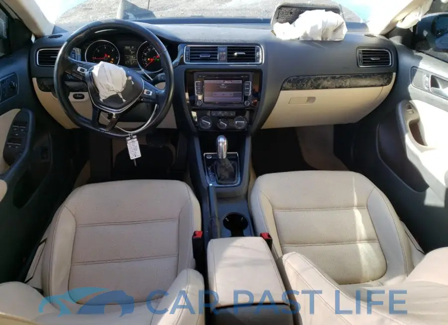 3VWLA7AJ2FM320983# 8