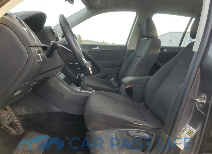 WVGAV7AX4FW551334# 7