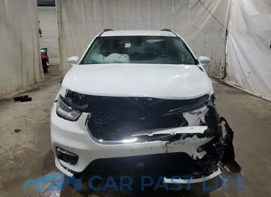 2C4RC1BG3NR176746# 5
