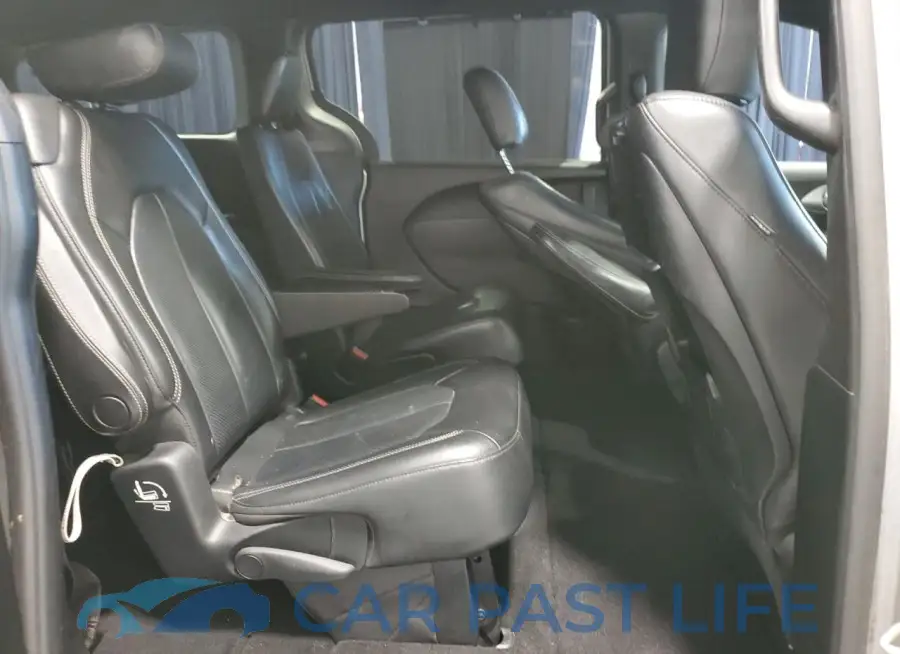 2C4RC1EG2JR354006# 11