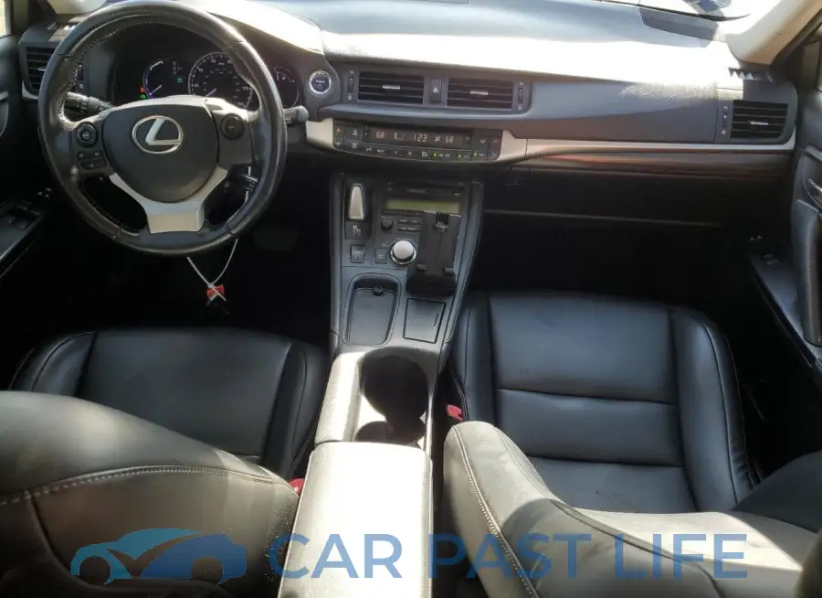 JTHKD5BH8F2240678# 8