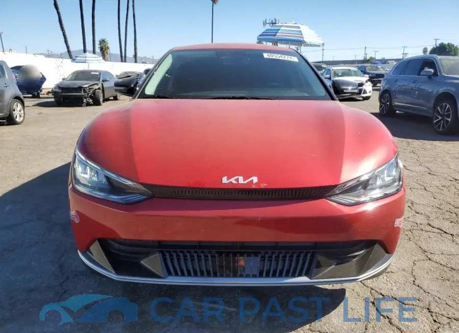 KNDC34LA9N5066086# 5