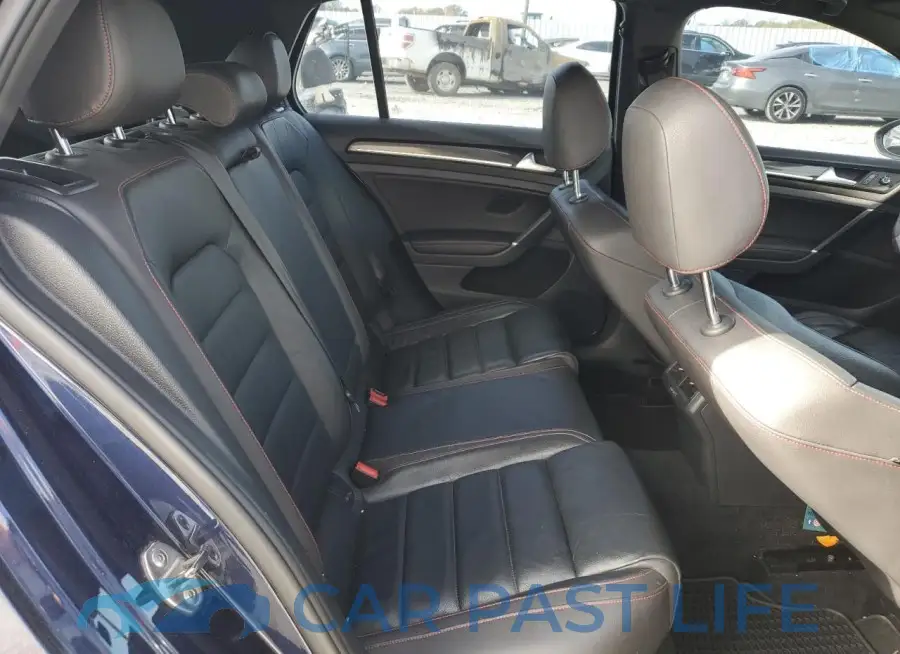 3VW4T7AU8FM029381# 10