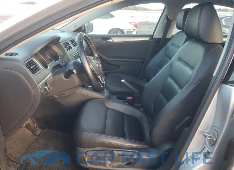 3VWD17AJ5FM302157# 7
