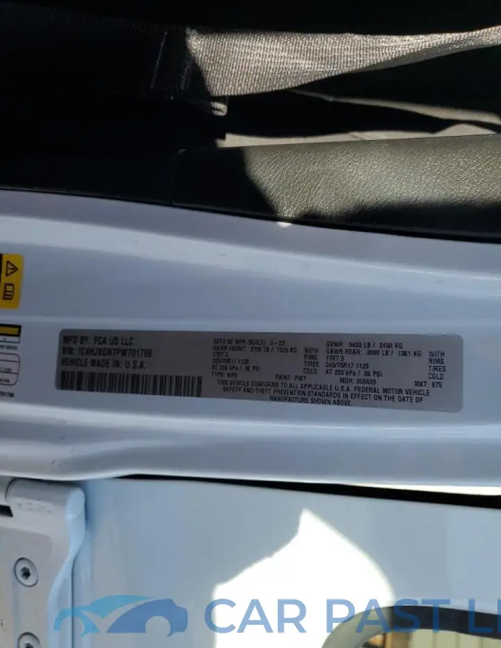 1C4HJXDN7PW701799# 13