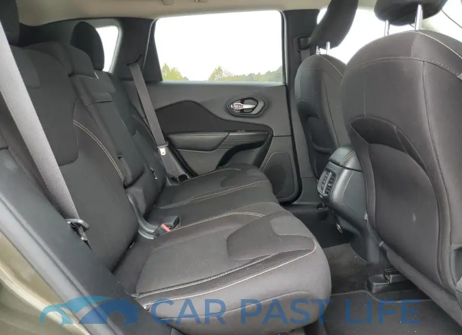1C4PJLCB4FW683580# 11