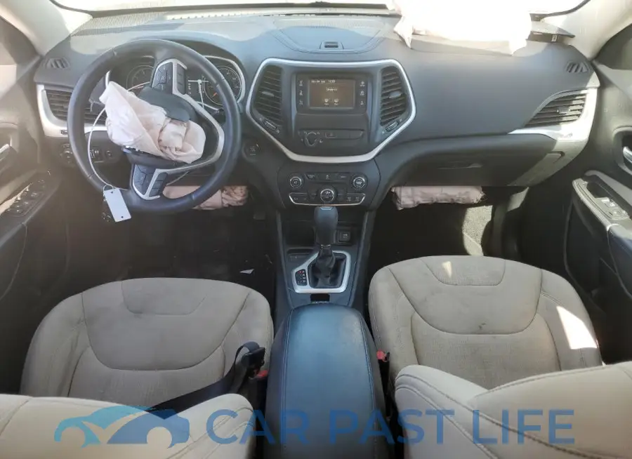 1C4PJLCB5FW553825# 8