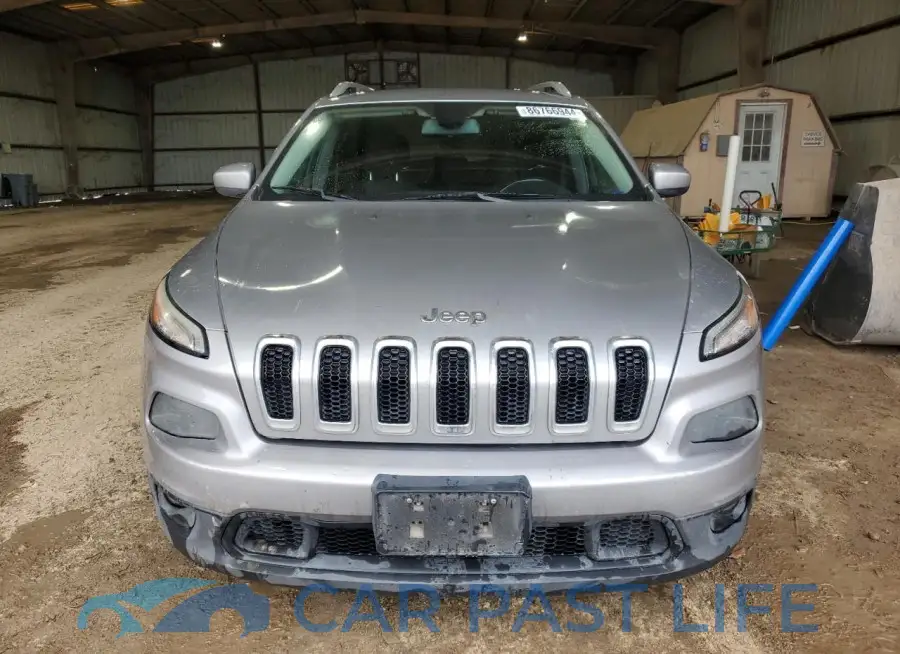 1C4PJLCBXFW683292# 5