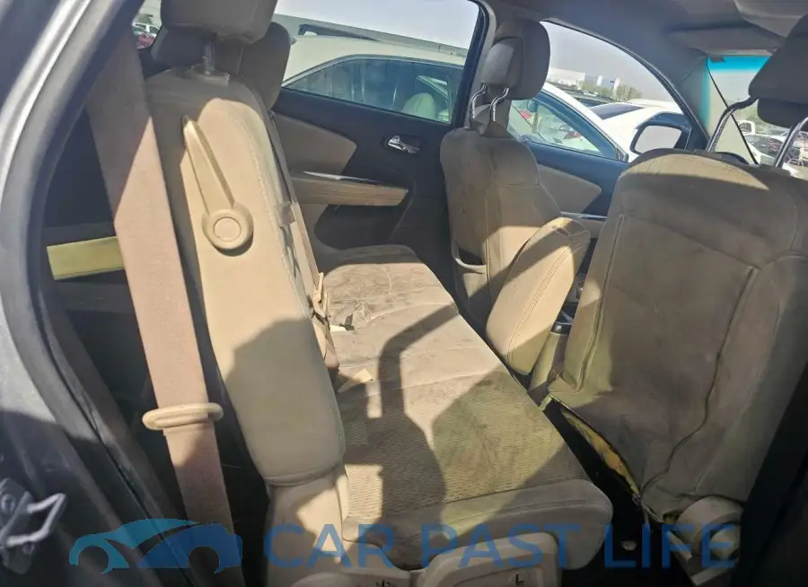 3C4PDCAB8FT521404# 6