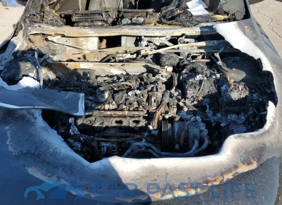 YV4902RK8F2647263# 12