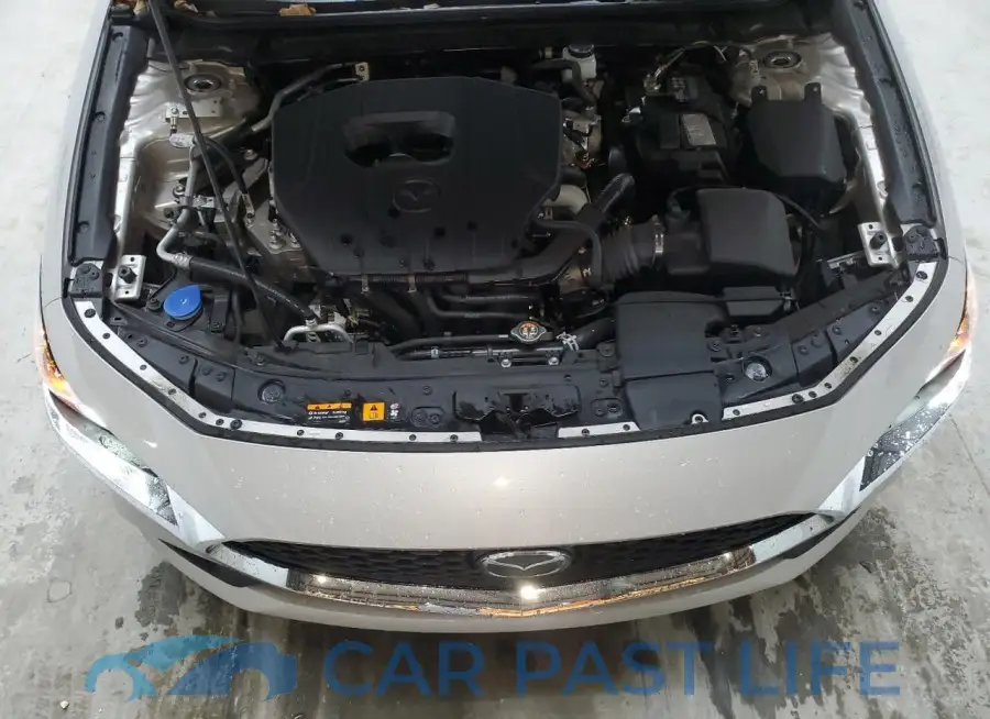 3MZBPABM9RM426495# 11