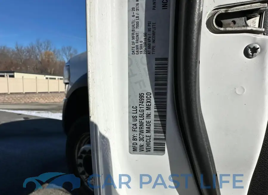 3C7WRNFL6LG174995# 10