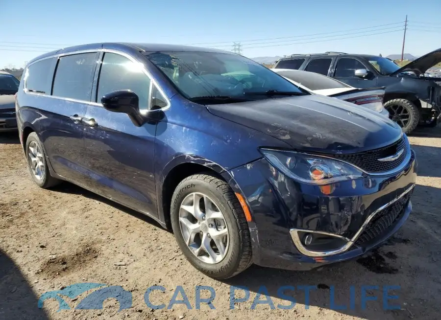 2C4RC1FG2JR123668# 4