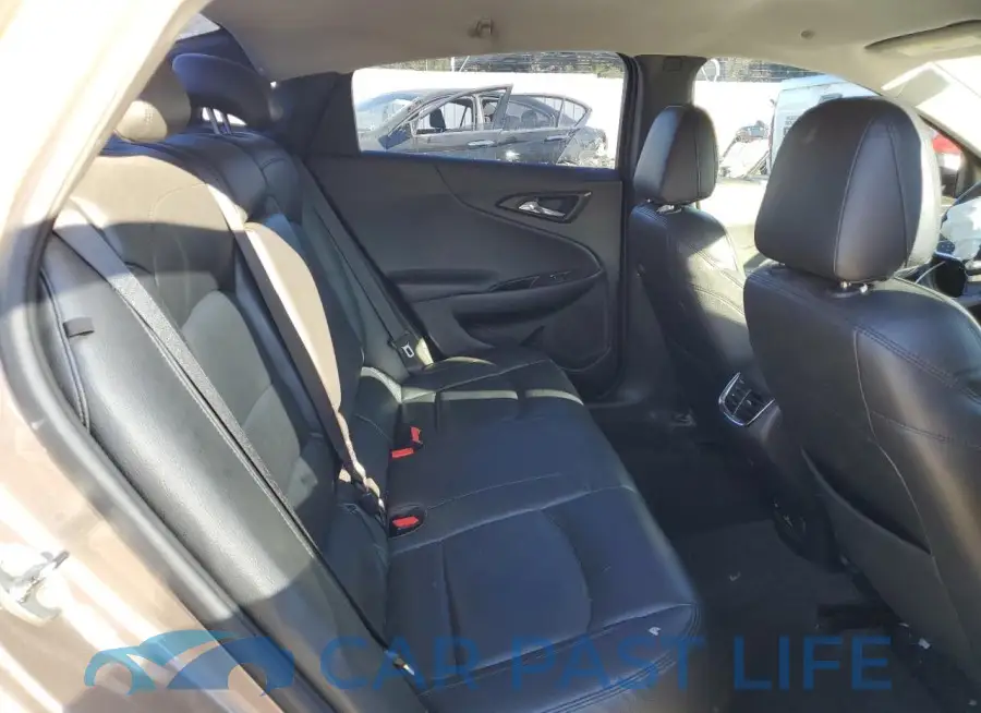 1G1ZD5ST2JF125850# 10