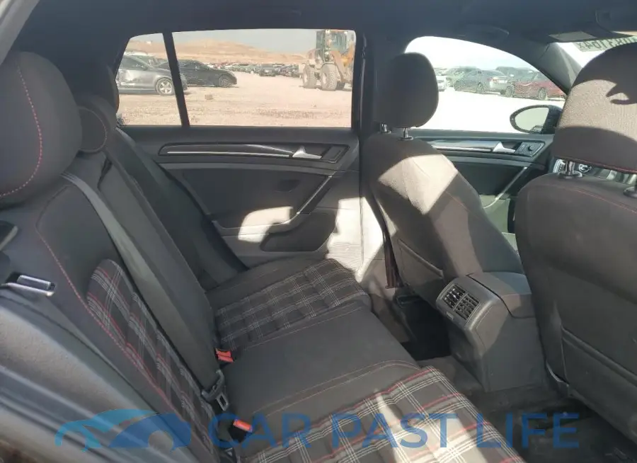 3VW5T7AU7GM064788# 10