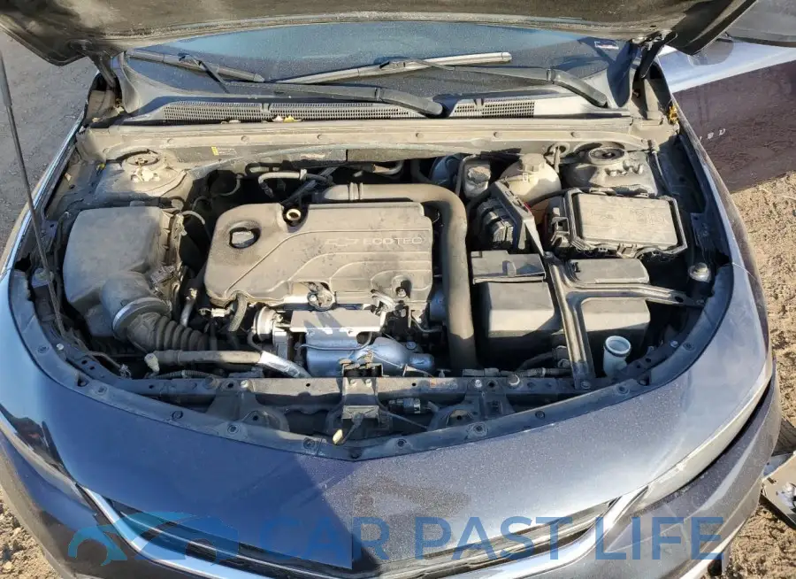 1G1ZB5ST3HF111083# 11