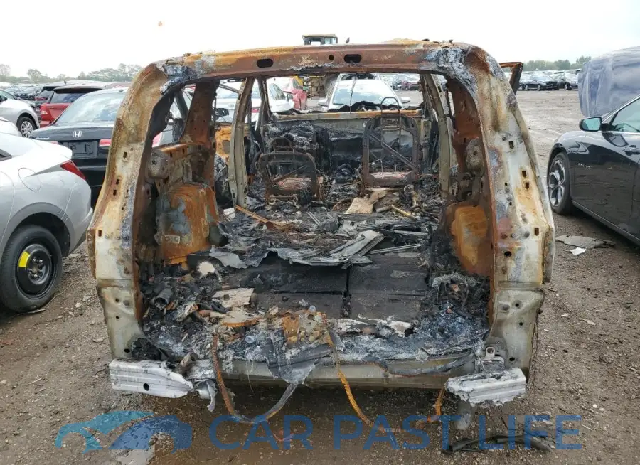 2C4RC1BG1NR138724# 6
