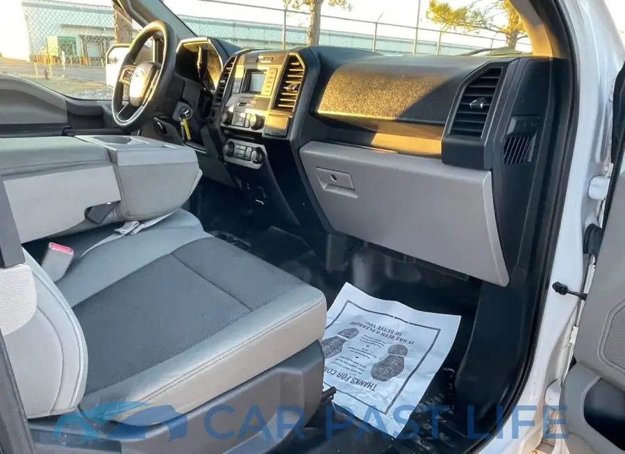 1FDUF5GY2KEE44152# 5