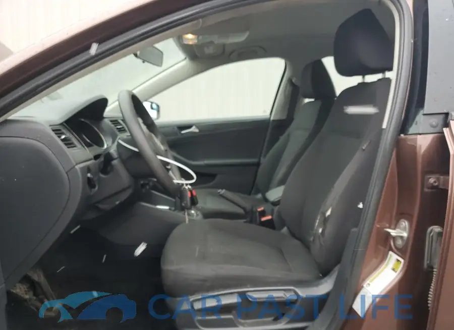 3VW167AJ2GM367666# 7