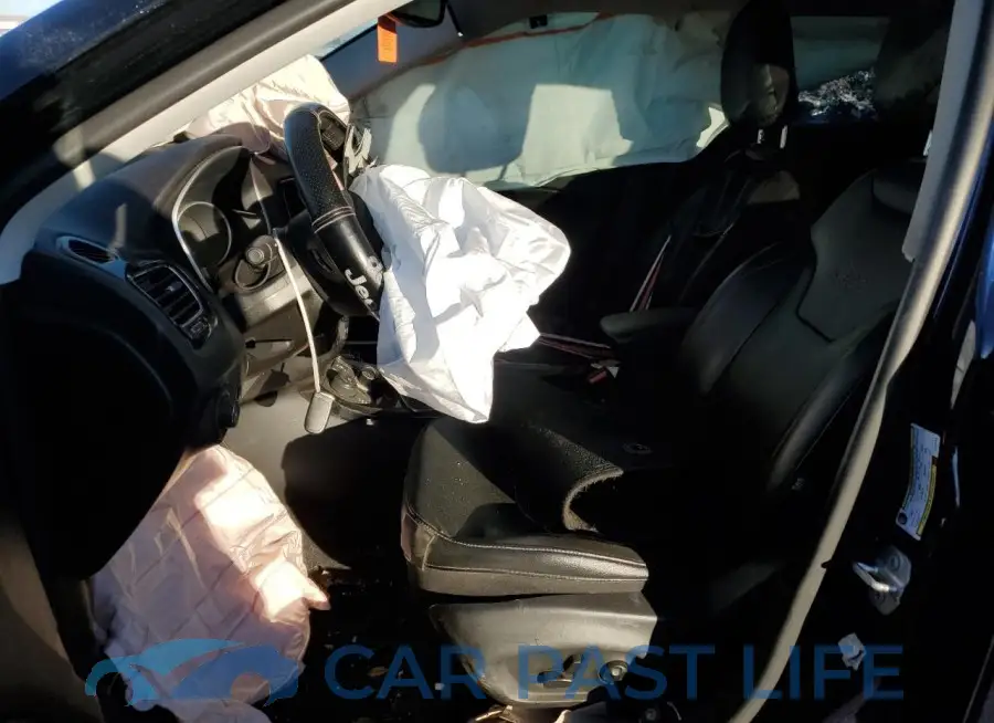 3C4NJDCB6JT367190# 7