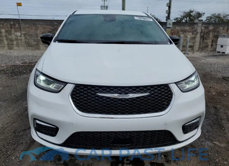 2C4RC1BG5SR502588# 5