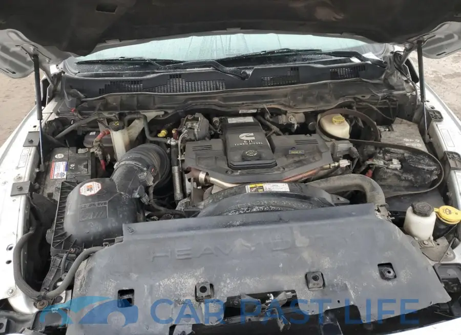 3C6UR4HL4JG215351# 11