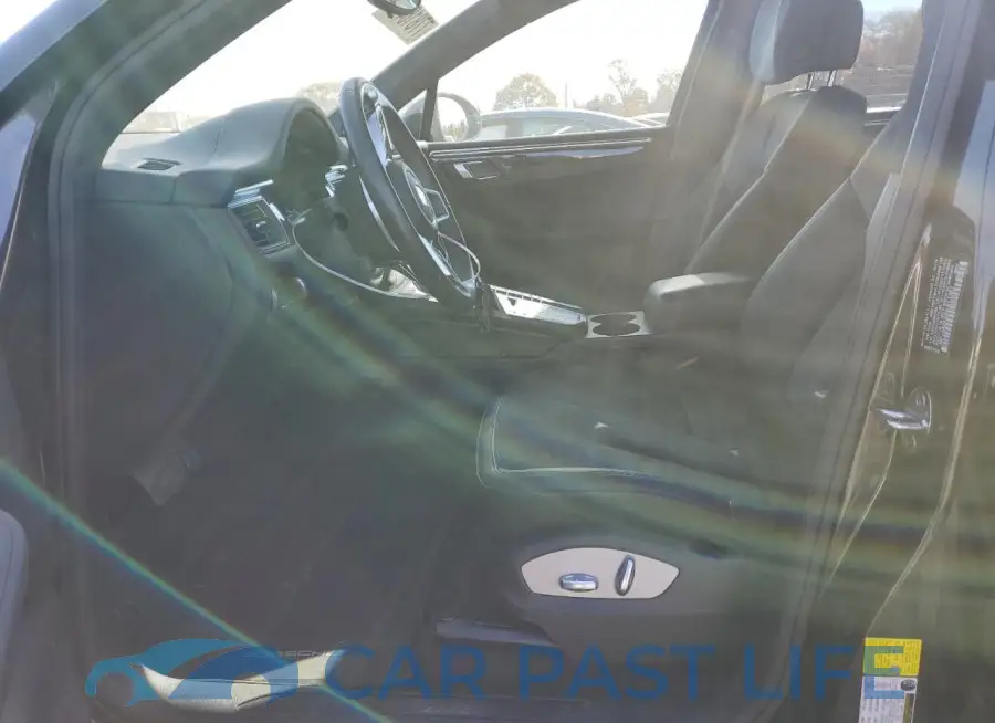 WP1AA2A58JLB11367# 7