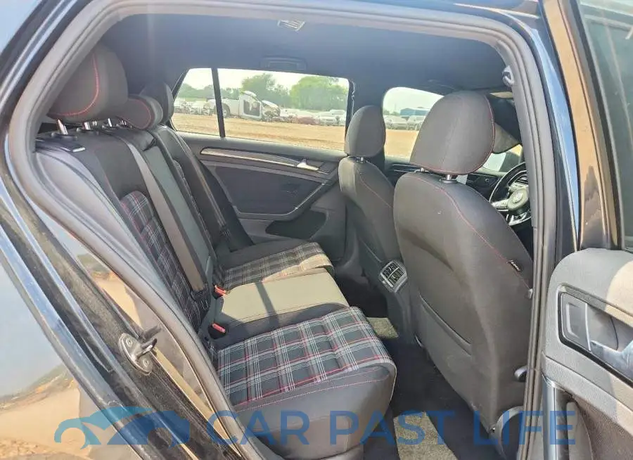 3VW5T7AU6HM028740# 10
