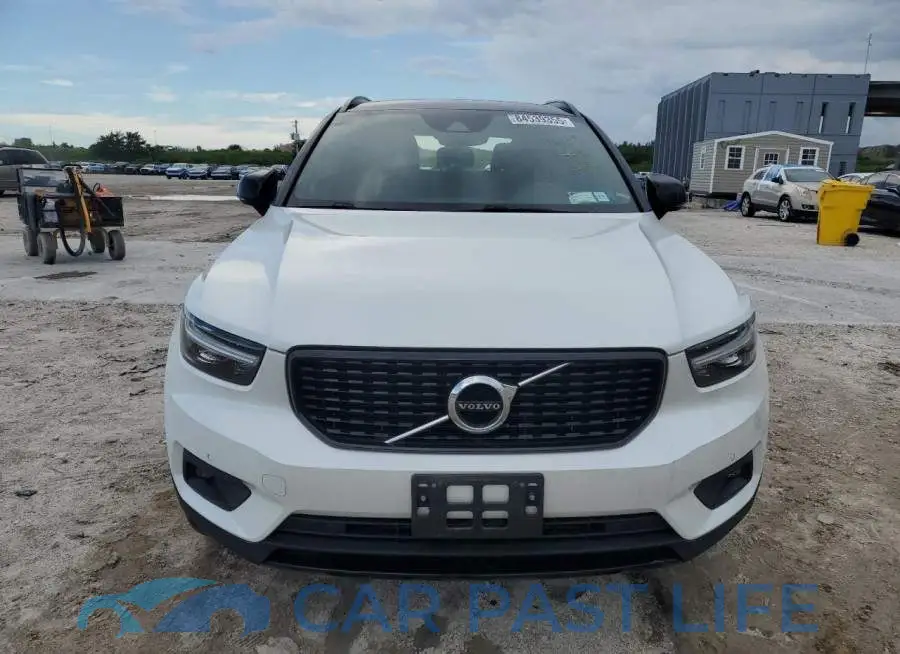 YV4162UM6N2731486# 5